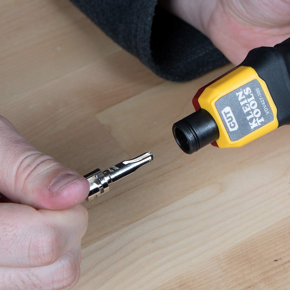 Klein Tools con pick y spudger incluidos, facilitan manipulación de hilos