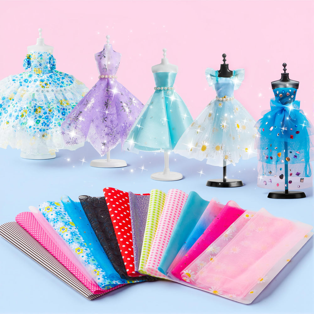 Klever Kits mano de niña creando fomentando destreza manual