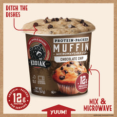 Kodiak Cakes muffin en taza listo para comer demostrando facilidad de preparación