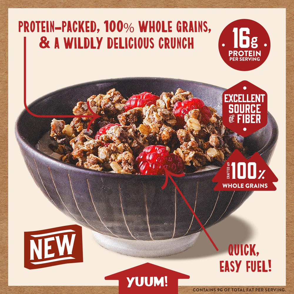 Kodiak Cakes granola servida sobre yogur para un desayuno nutritivo y saciante