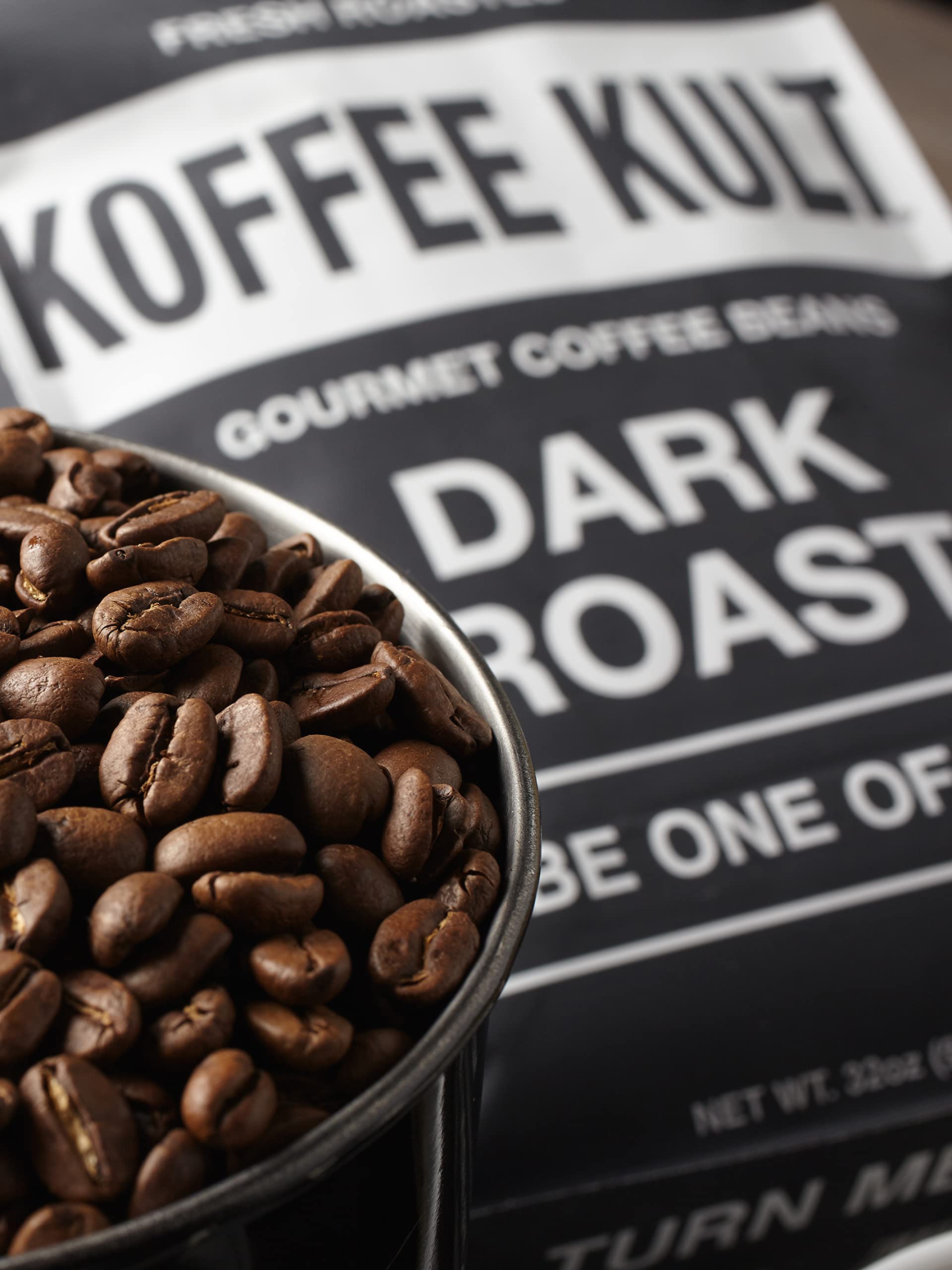 Koffee Kult comparación de tamaño 32oz para porciones familiares