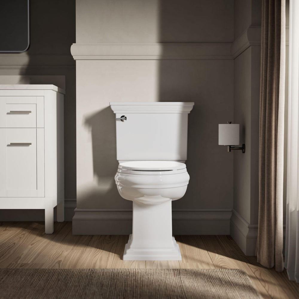 KOHLER Brevia en baño decorado mostrando integración estética y funcionalidad