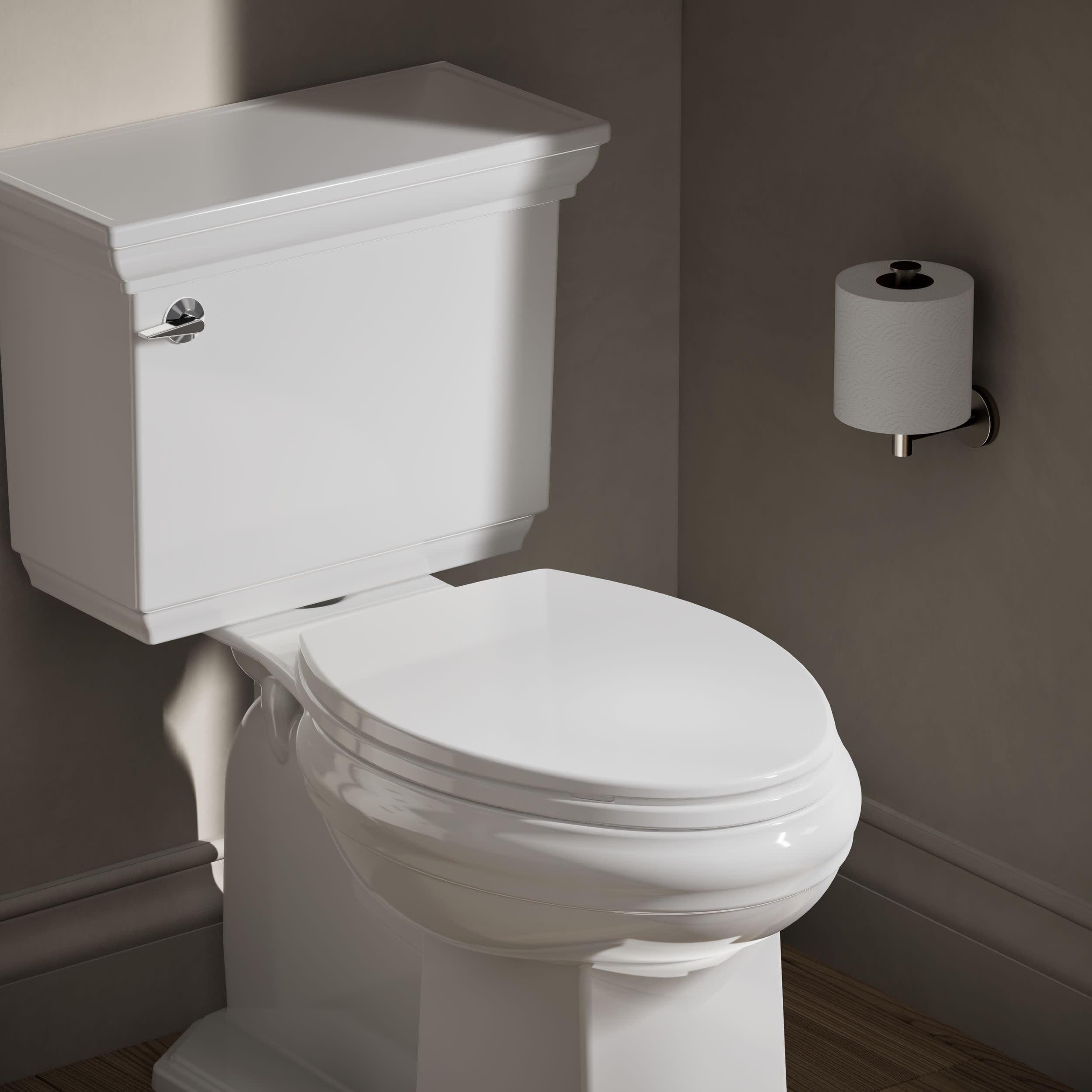 KOHLER Brevia bisagras Quick-Release visibles para retiro rápido y limpieza fácil