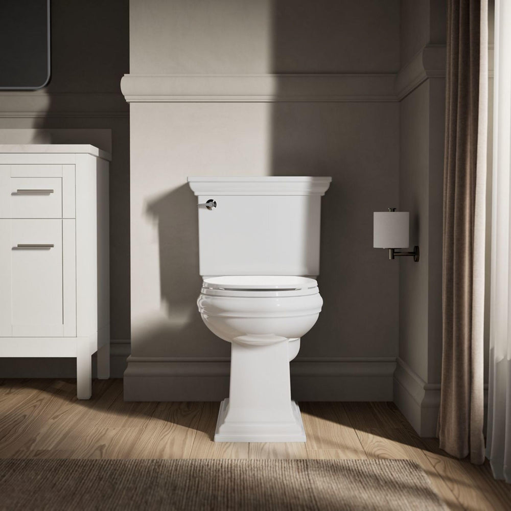 KOHLER Brevia integrado en baño moderno mejora confort y reduce ruido