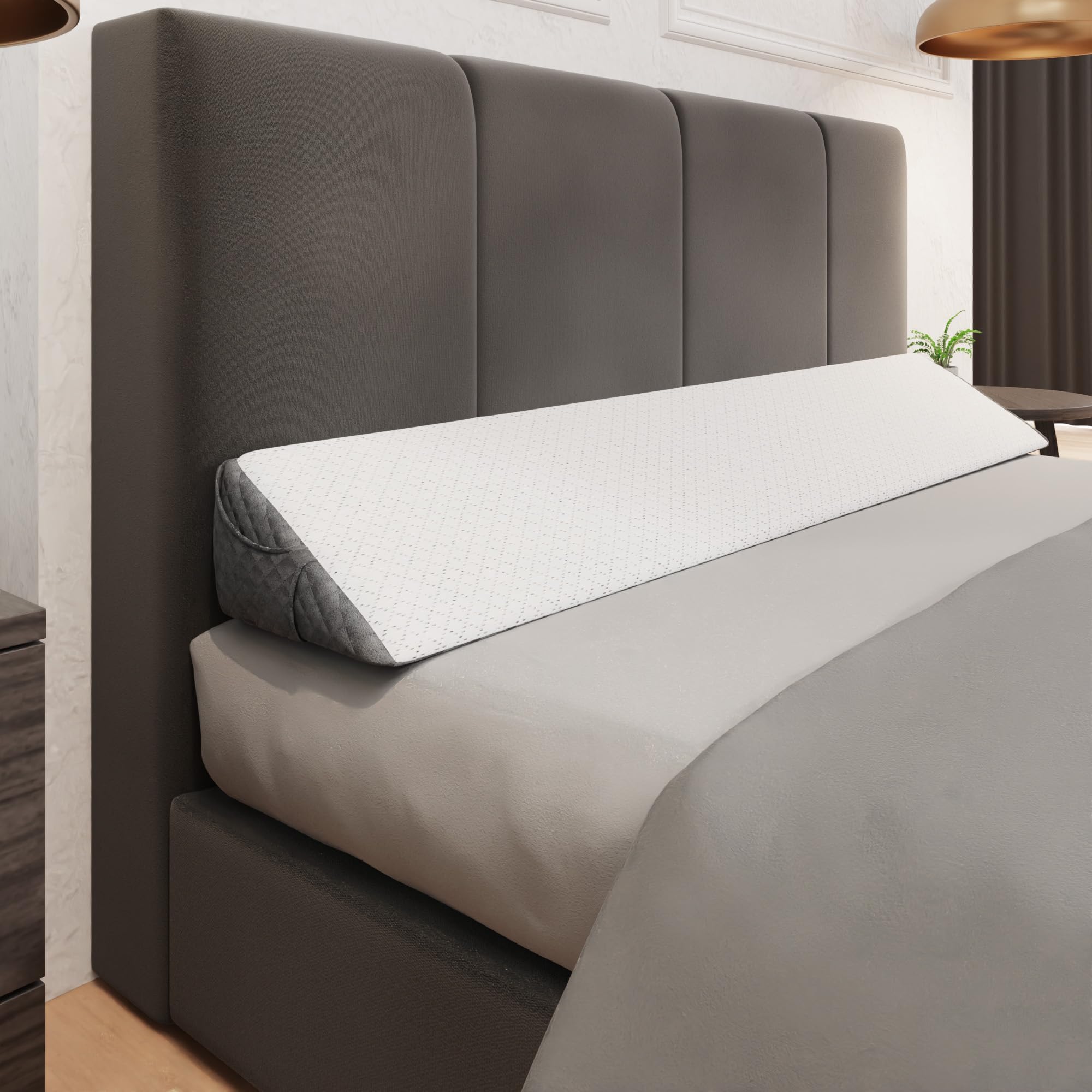 Kölbs headboard wedge front view showing full-span fit and tidy finish