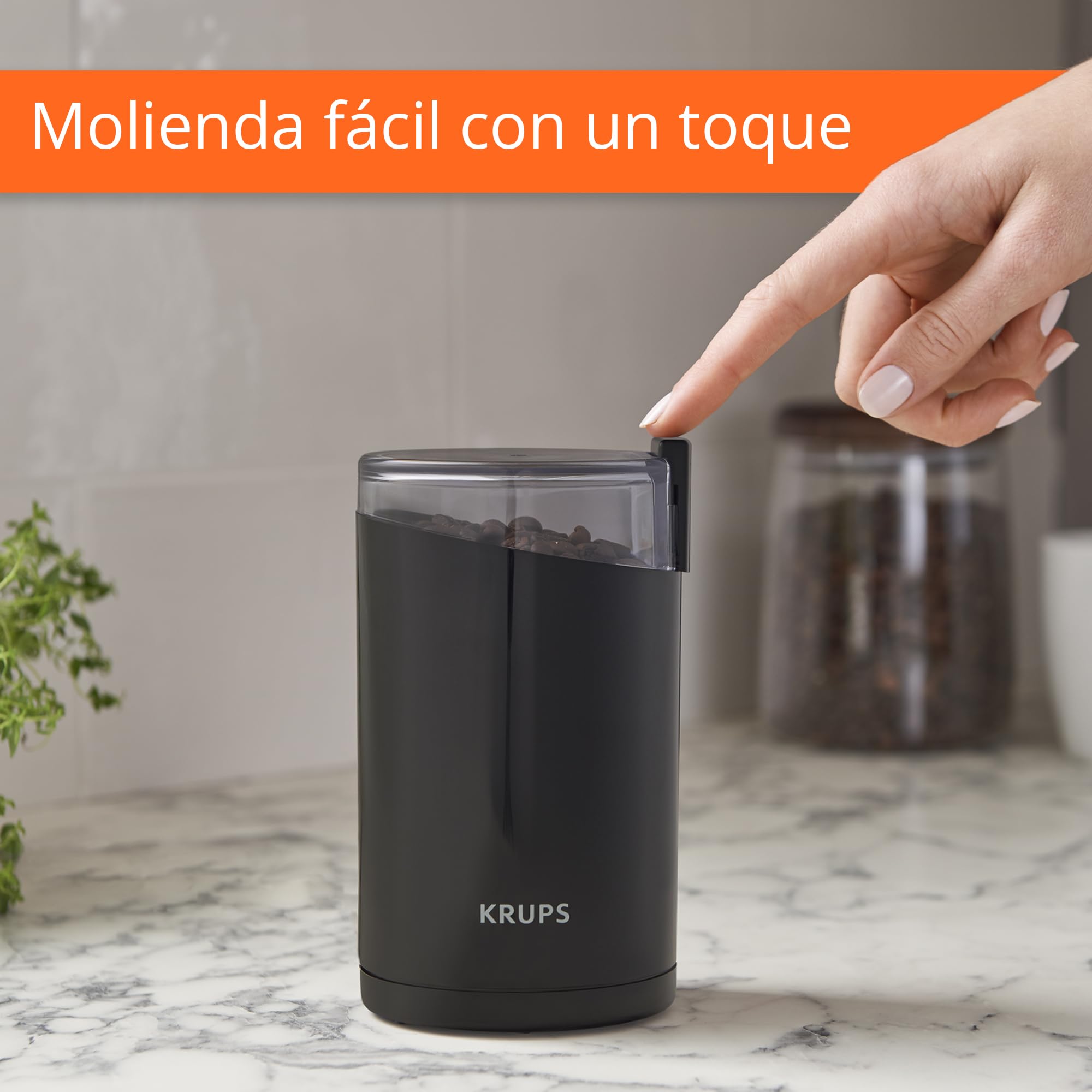 KRUPS en encimera de cocina negro que aporta estilo y funcionalidad