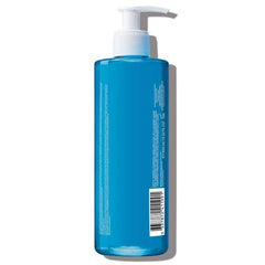 La Roche-Posay envase en mano para comparar tamaño y uso diario