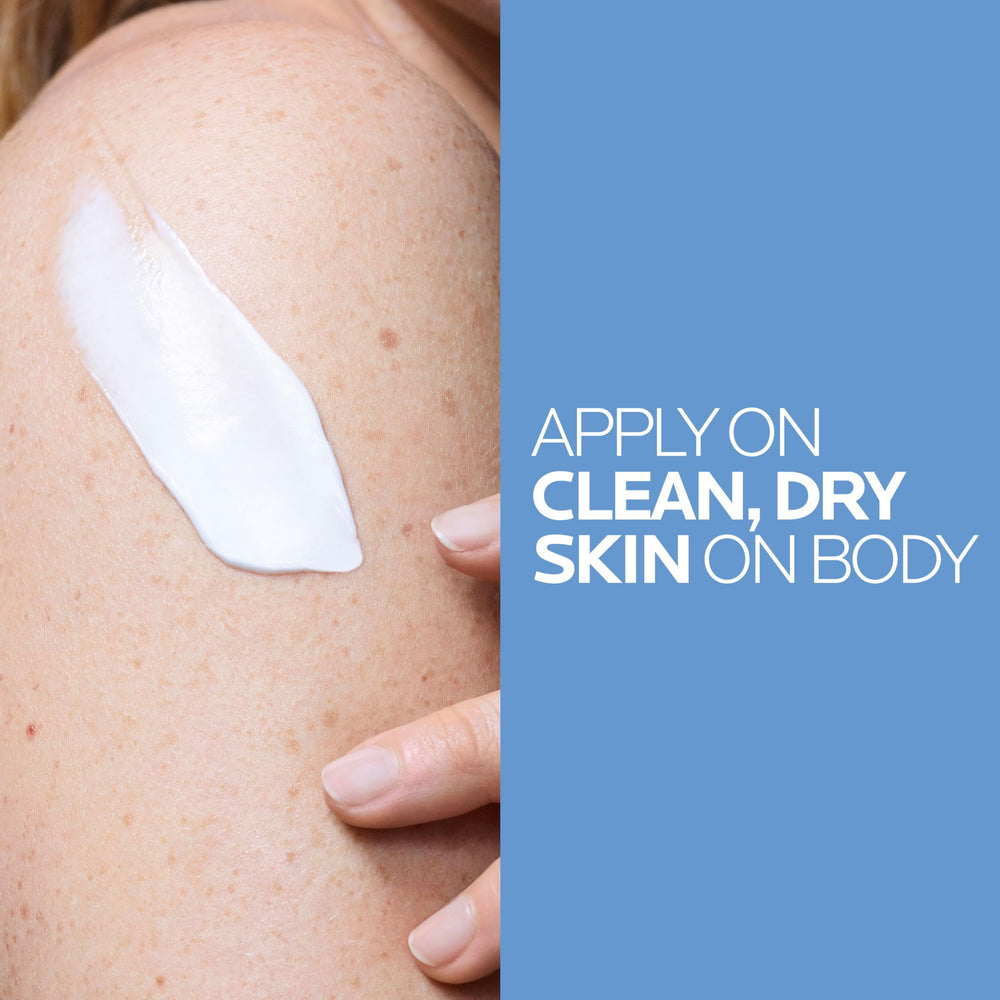 La Roche-Posay bote en mano para comparar tamaño y fácil manejo
