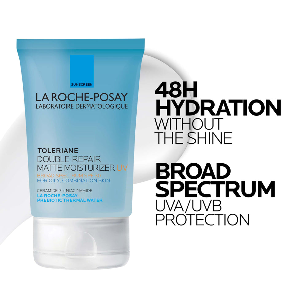 La Roche-Posay frasco comparado con una mano para referencia de tamaño