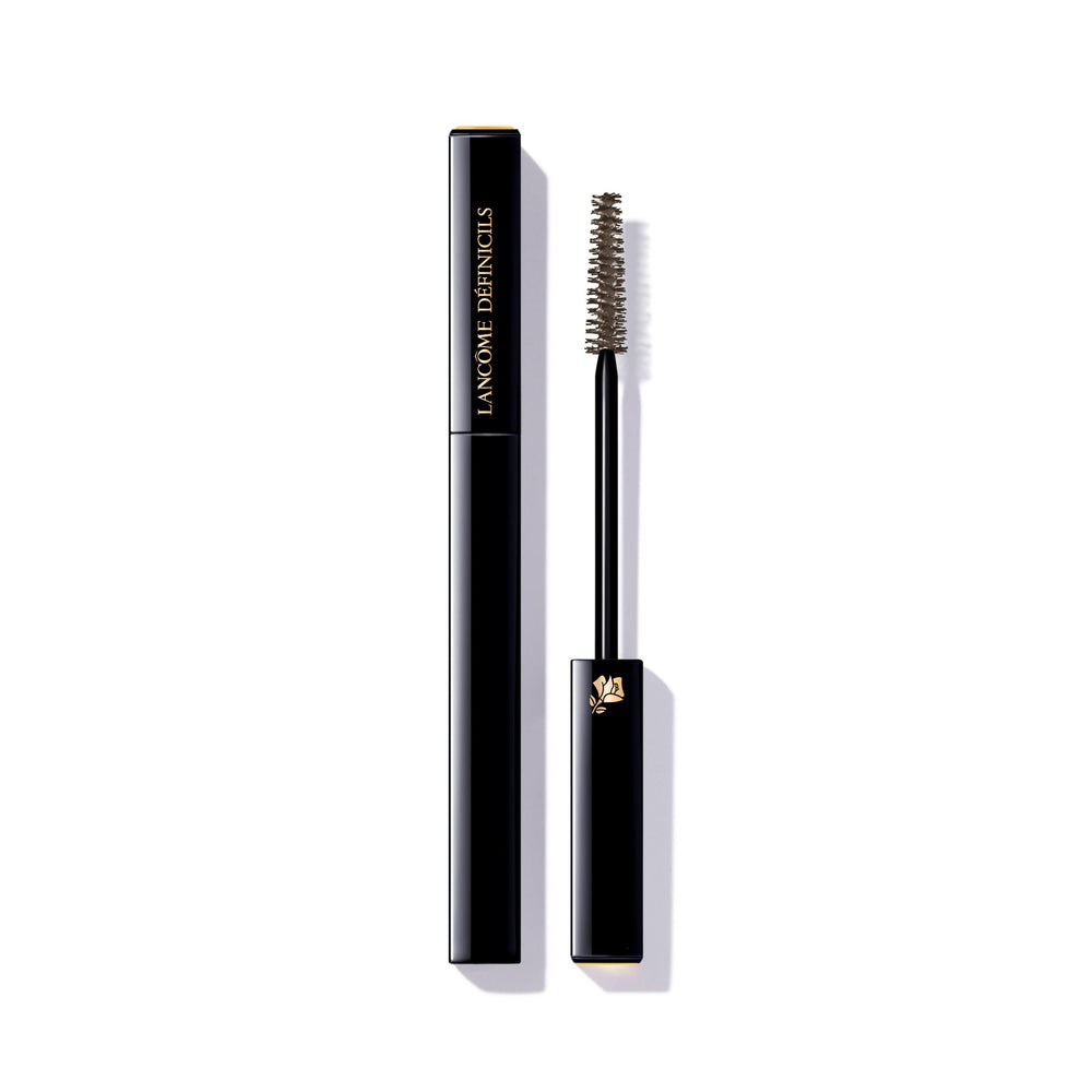 Lancôme Définicils empaque frontal mostrando el tubo y el color marrón