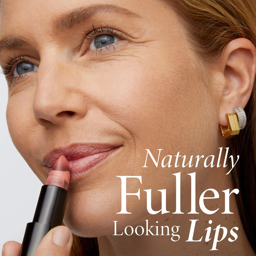 LAURA GELLER acabado brillante natural en labios con Prego que realza la sonrisa