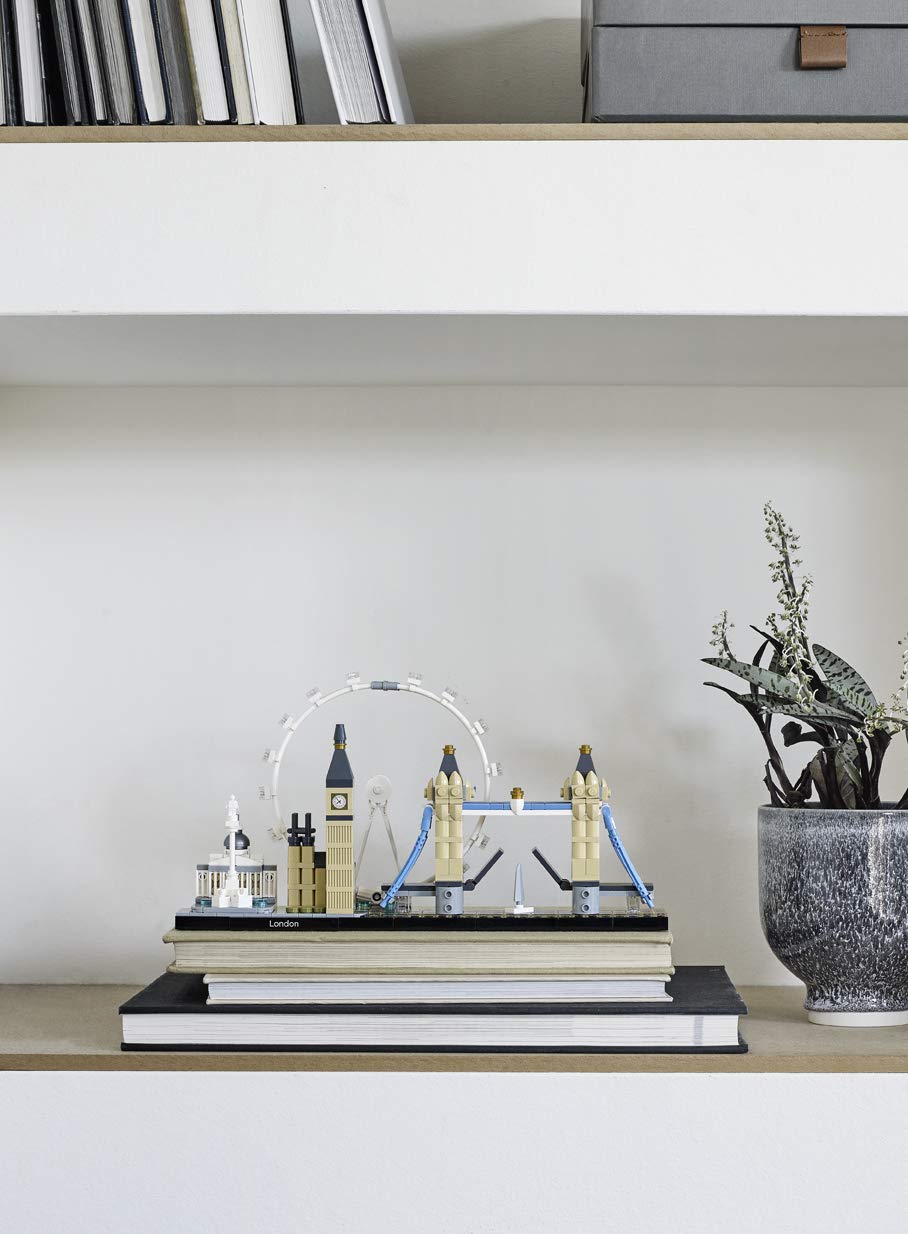 LEGO Architecture azulejos transparentes que simulan el río y dan profundidad