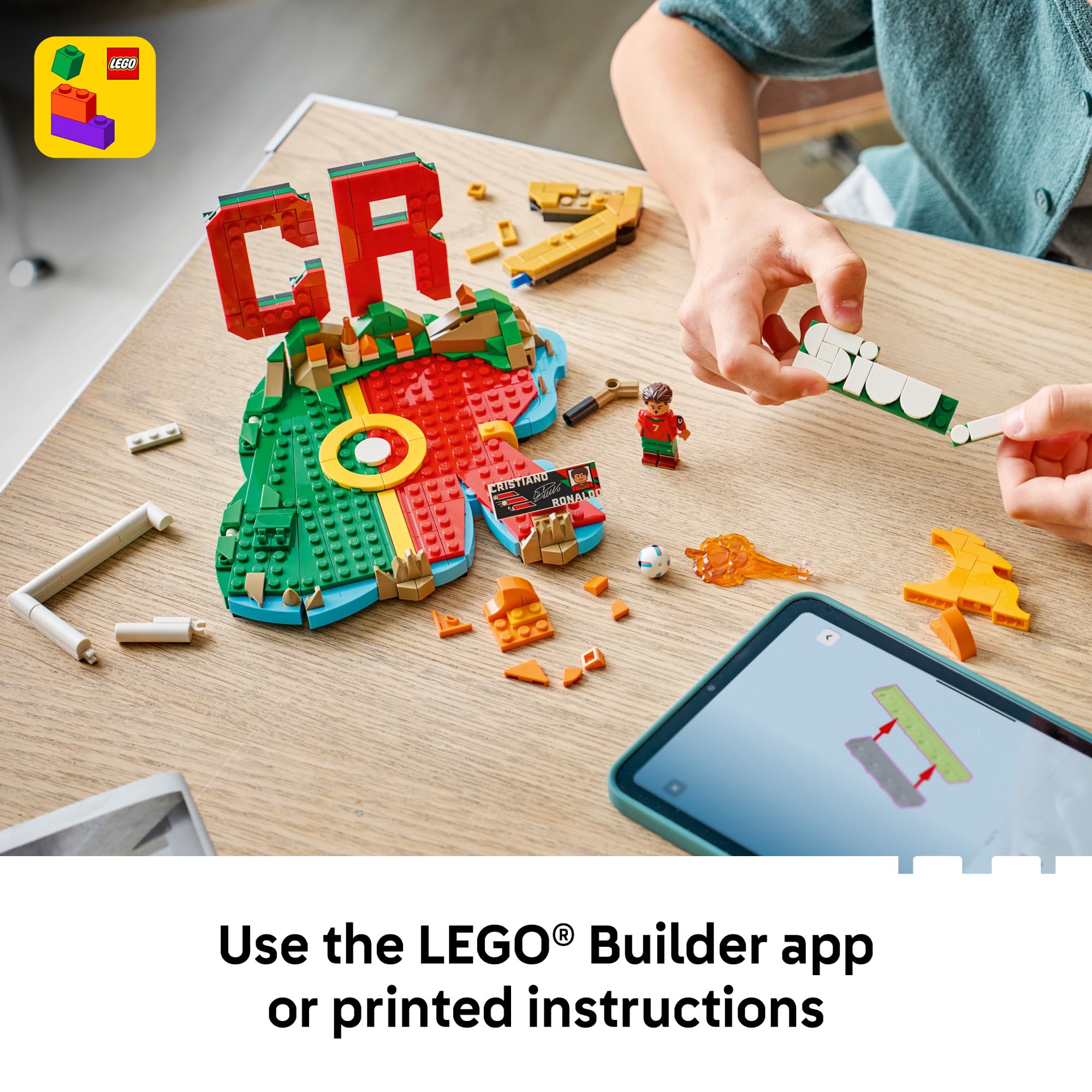 LEGO Cristiano Ronaldo in the LEGO Builder app with 3D rotate view