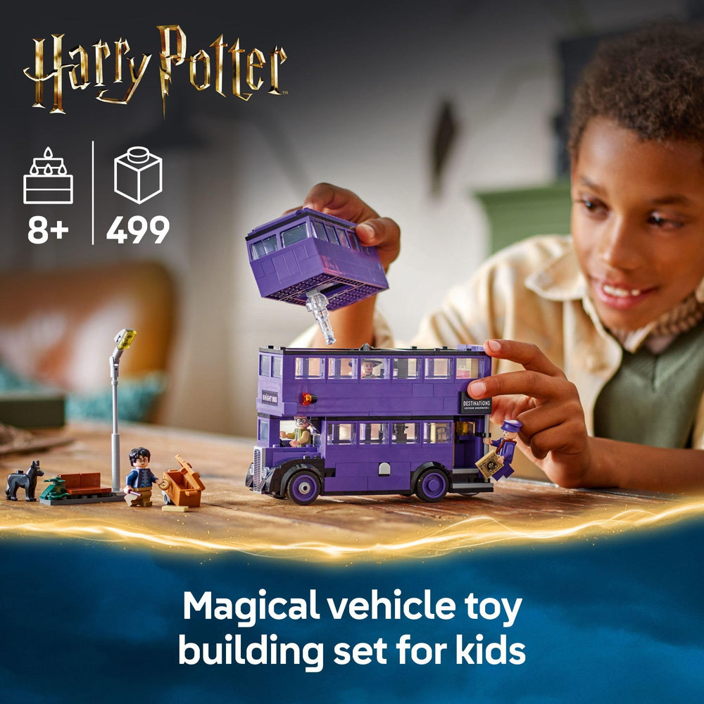 LEGO Knight Bus interior con camas móviles y acceso fácil para jugar