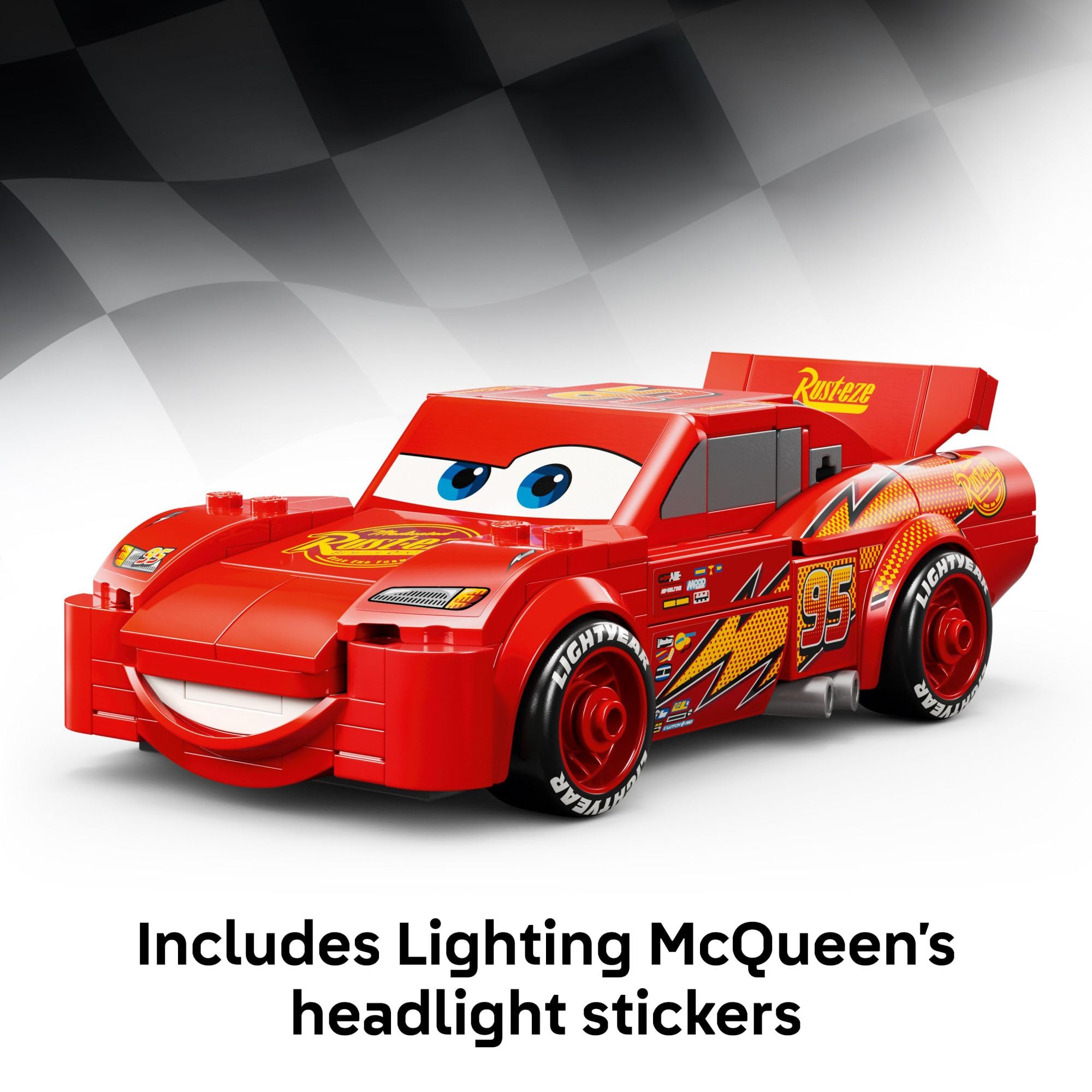 LEGO Lightning McQueen adhesivos de faros y Rust‑Eze, acabado cinematográfico