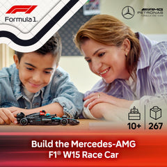 LEGO Mercedes-AMG detalle de neumáticos Pirelli que aporta realismo visual