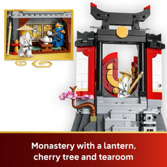 LEGO NINJAGO primer plano del cerezo que aporta autenticidad y color al display