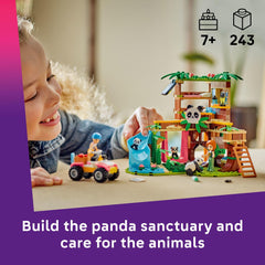 LEGO primer plano de las tres piezas de panda mostrando expresión juguetona