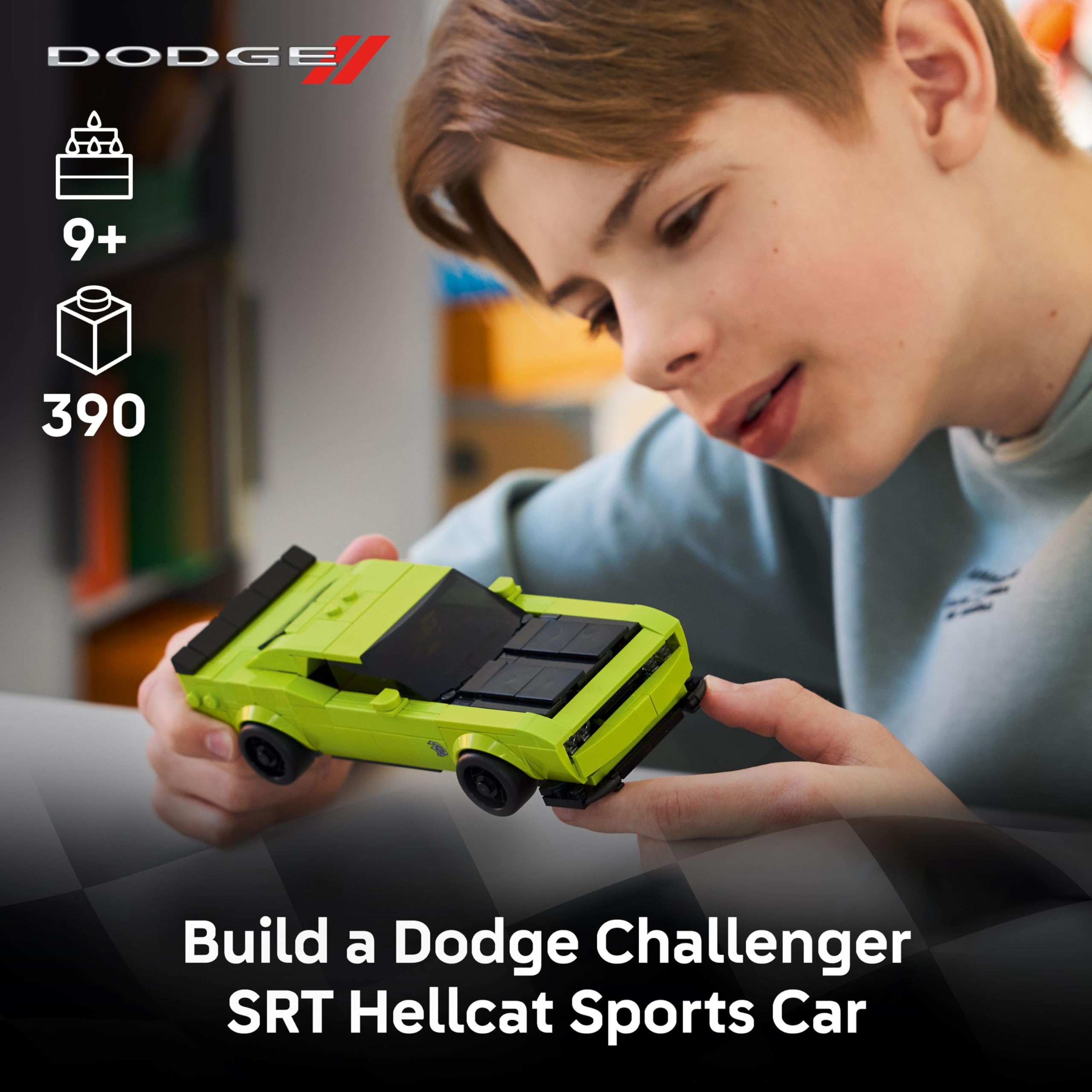 LEGO Dodge Challenger perfil lateral destacando líneas y proporciones reales