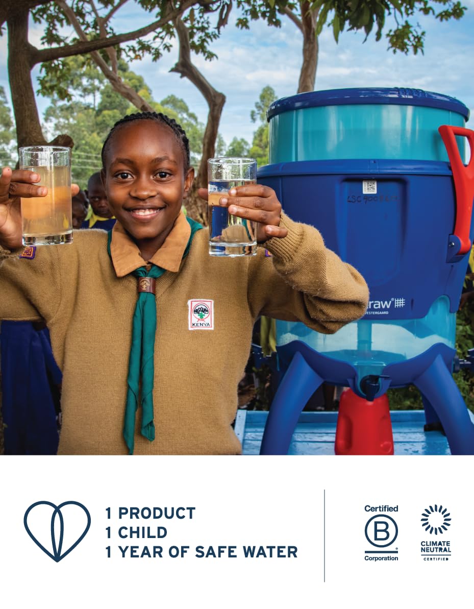 LifeStraw en campamento demostrando conveniencia para actividades al aire libre