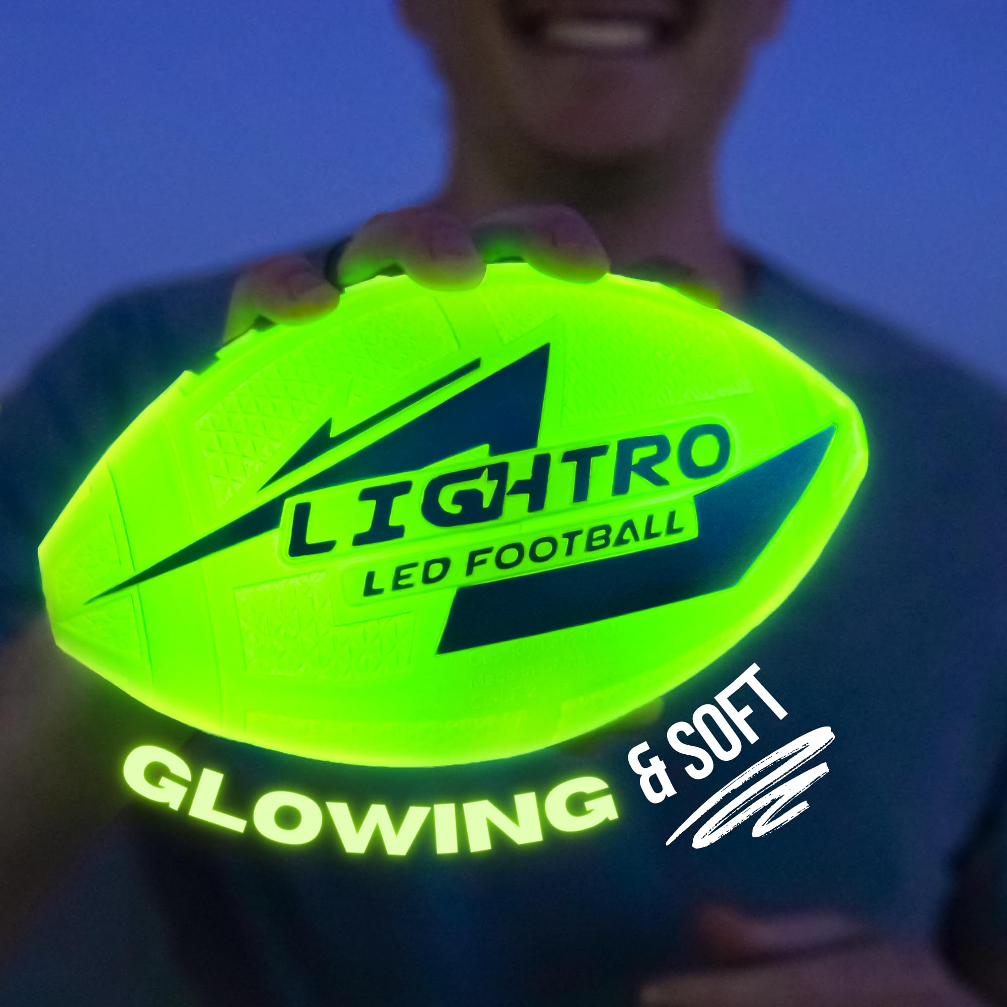 LIGHTRO balón en vuelo nocturno demostrando visibilidad LED segura