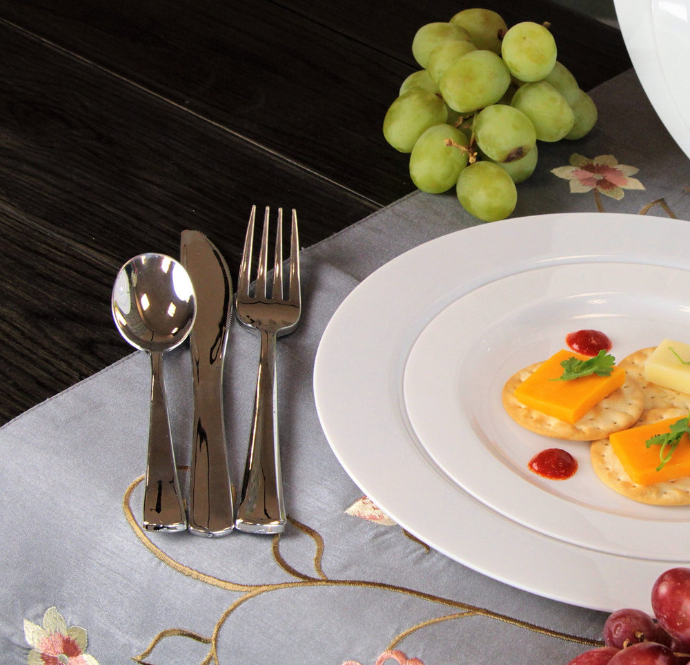 Lillian Tablesettings caja abierta con 160 piezas visible para fácil almacenamiento
