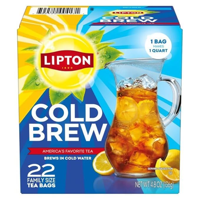 Lipton reunión en jardín con jarras de té ejemplificando uso para eventos