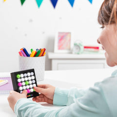 Lite Brite animación encendida mostrando movimiento y efecto llamativo