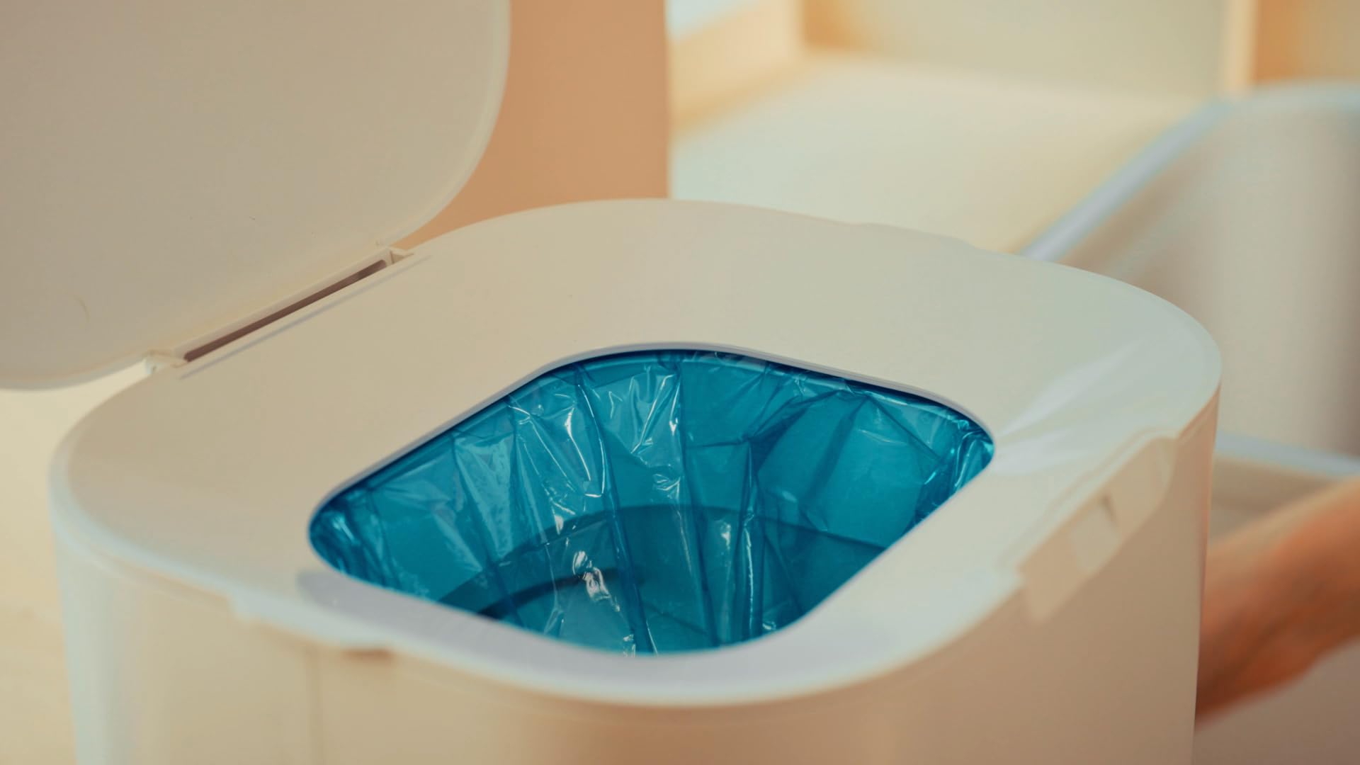 litter zero caja en uso con gato, uso práctico y limpieza sencilla
