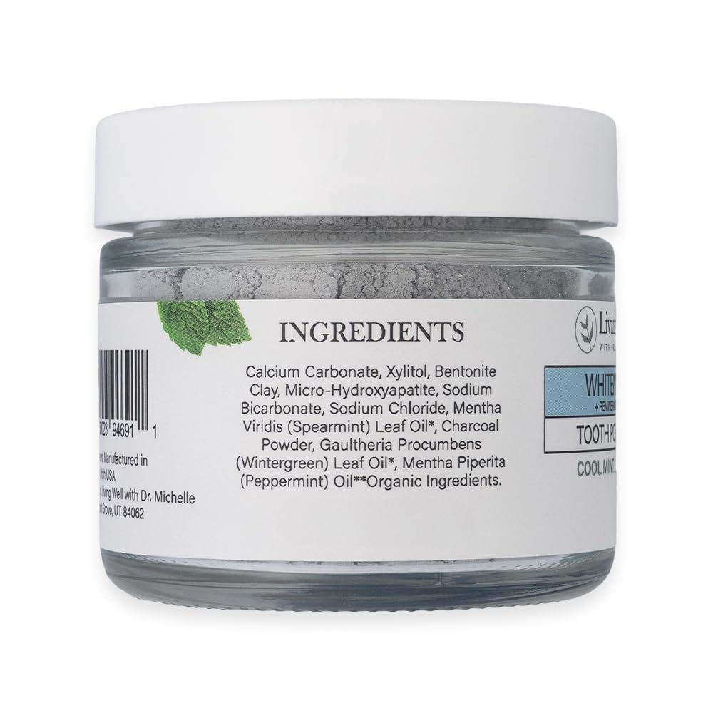 Living Well with Dr. Michelle cucharita con ingredientes clave mostrando minerales