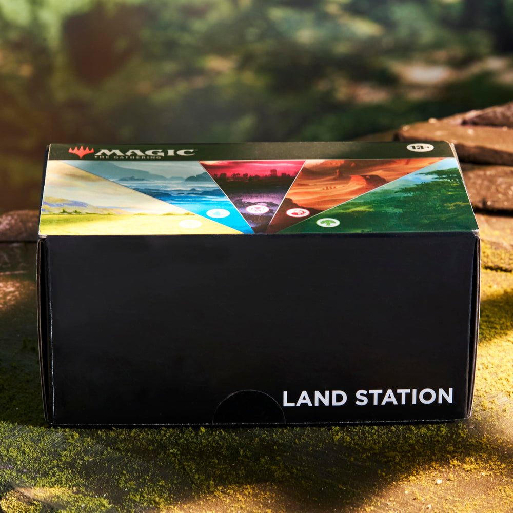 Magic: The Gathering caja abierta mostrando 400 tierras, organización práctica