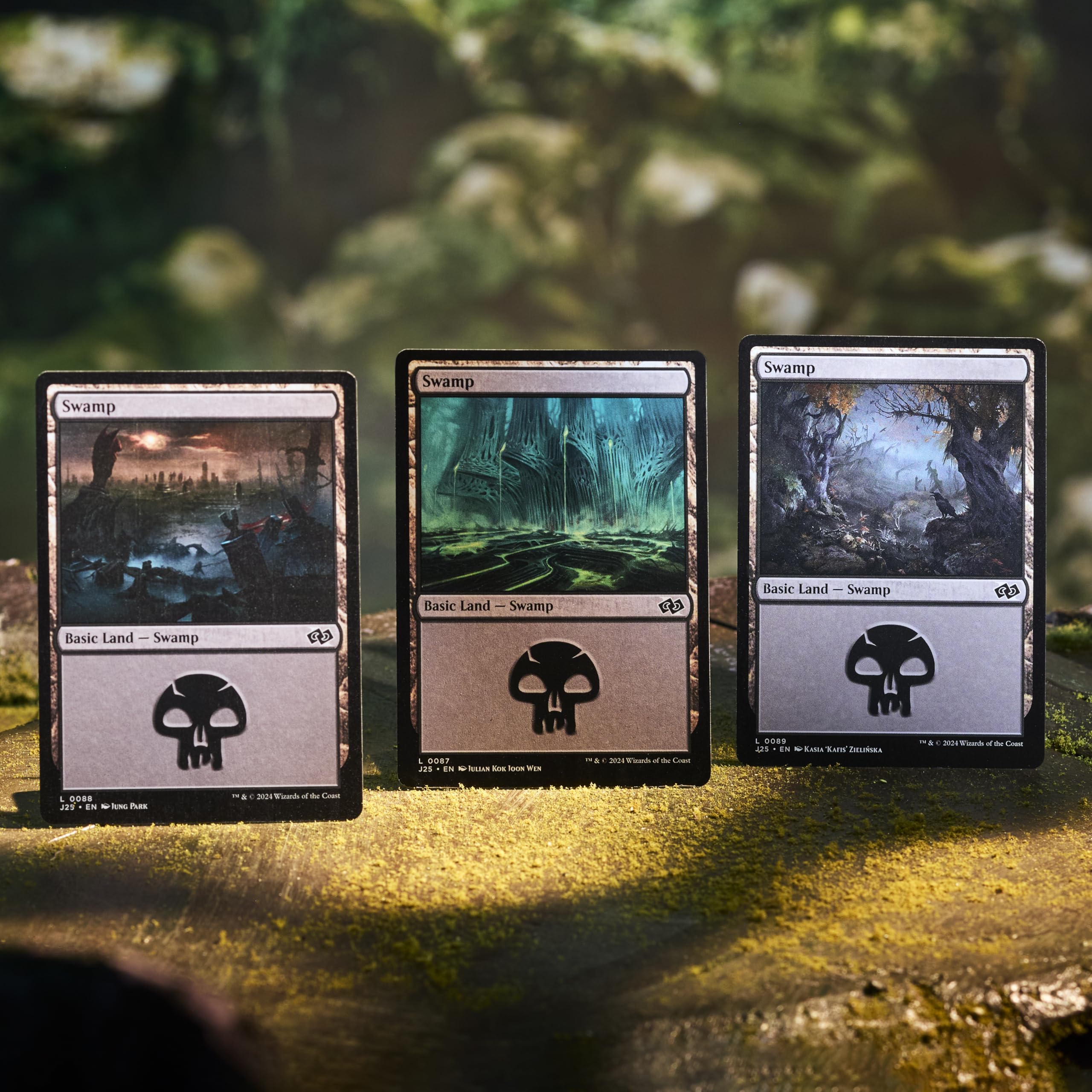 Magic: The Gathering comparación de tamaño en manos, cartas listas para usar