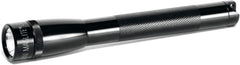 MagLite mini pro delantera mostrando acabado negro y potencia