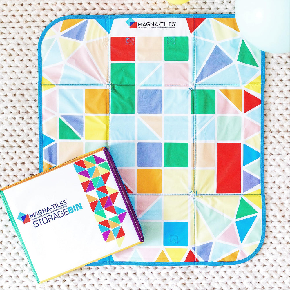 MAGNA-TILES niños construyendo sobre el tapete, fomenta creatividad y aprendizaje