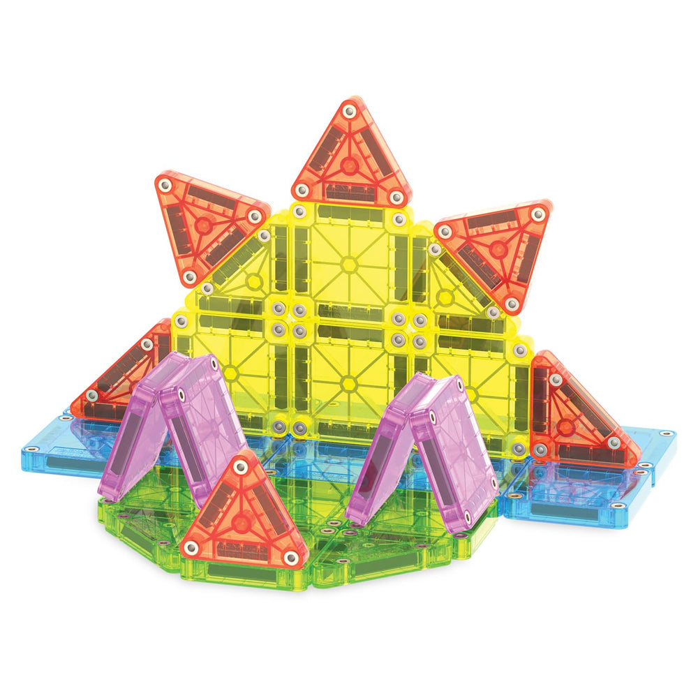 MAGNA-TILES detalle de la etiqueta y remaches que aseguran los imanes