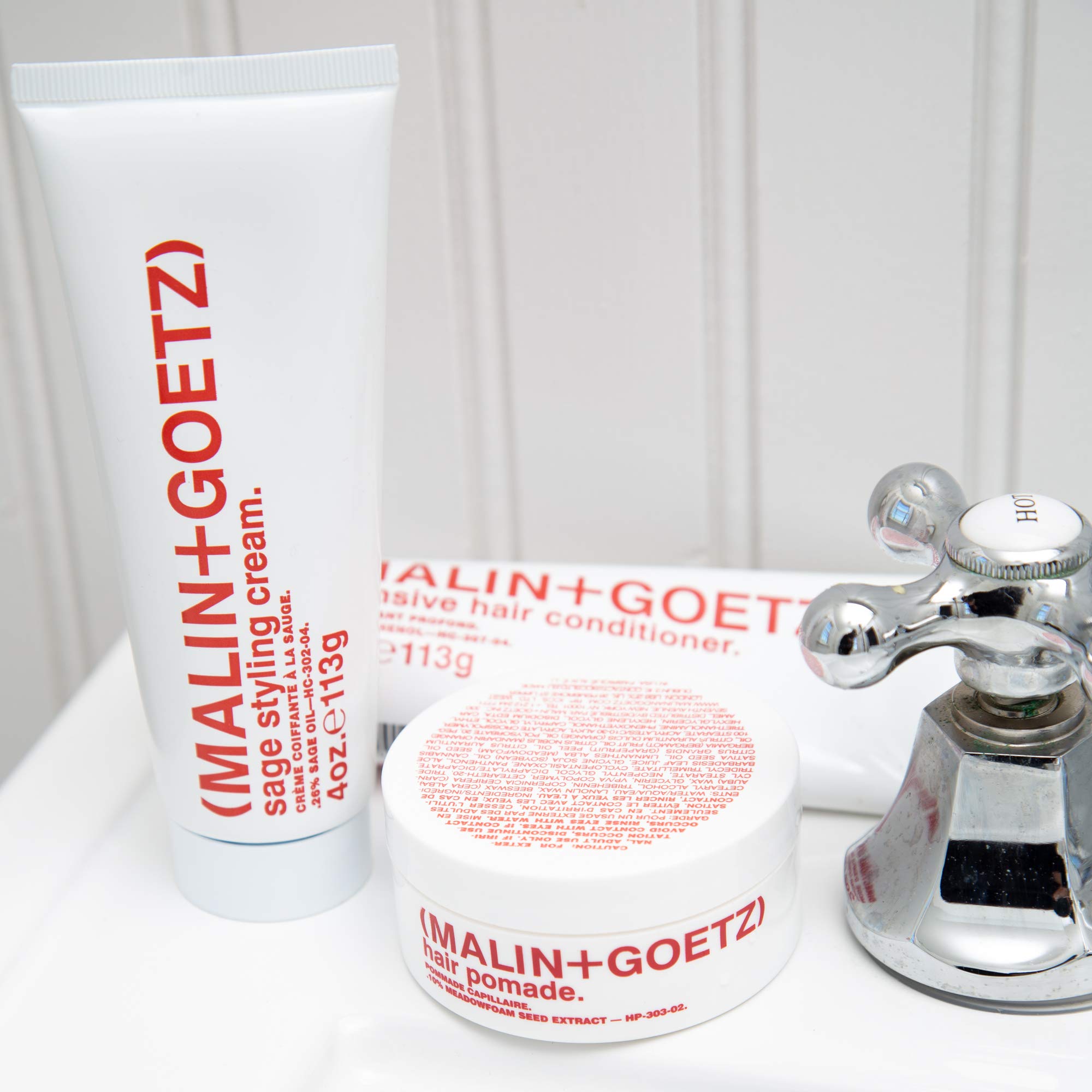 MALIN+GOETZ peinado natural estilo de vida que muestra brillo y control