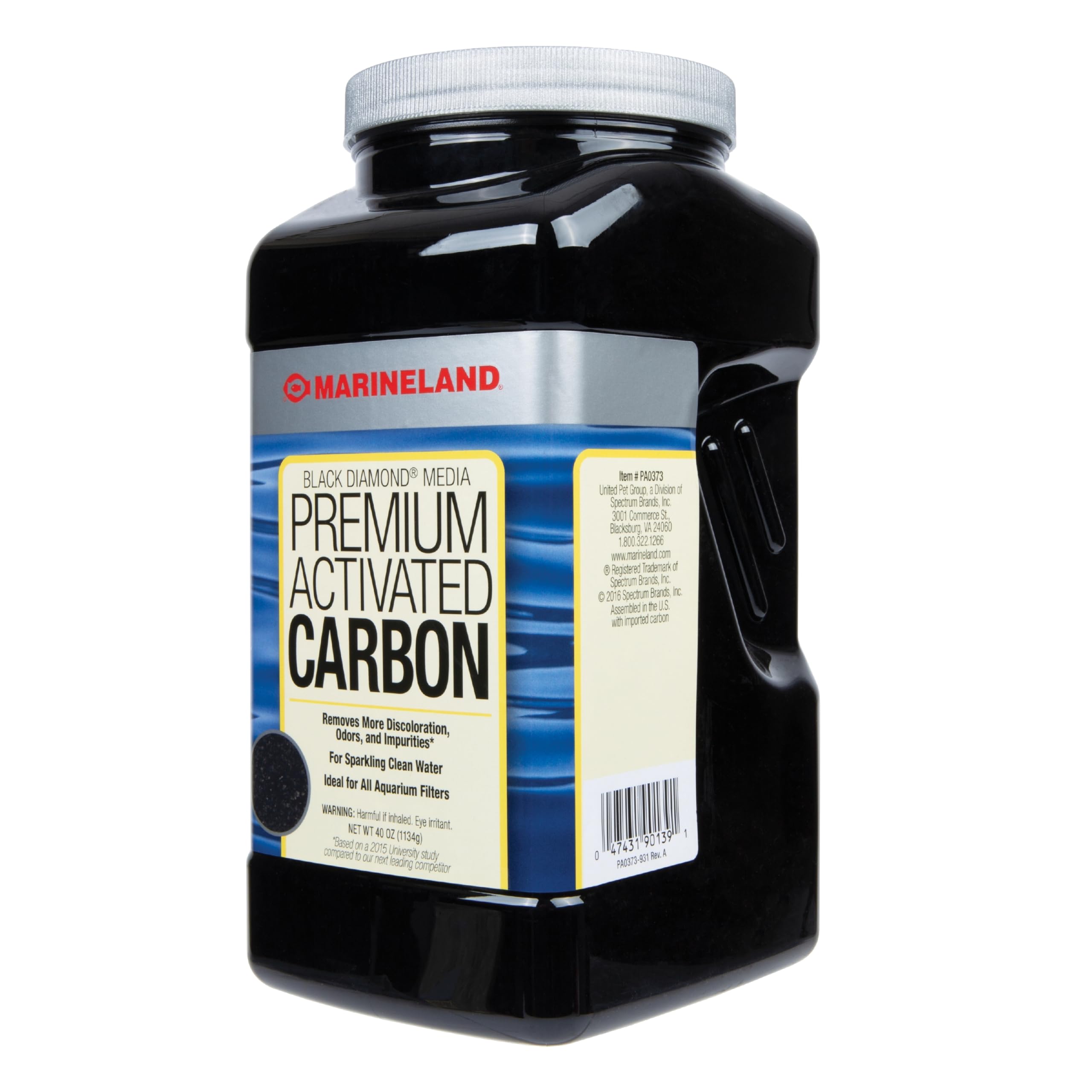 Marineland Black Diamond siendo colocado en filtro externo para filtración química