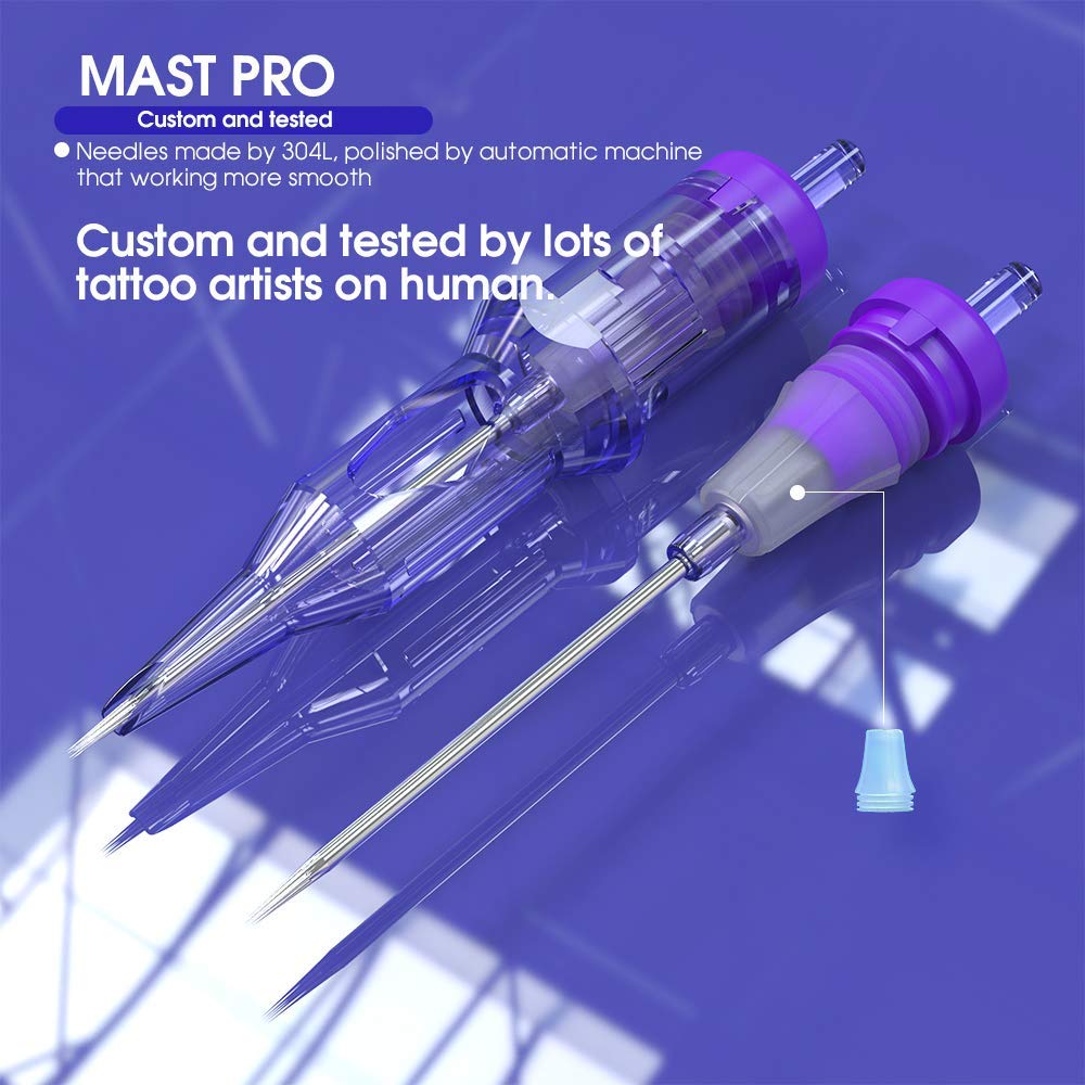 MAST TATTOO cartucho montado en máquina pen mostrando compatibilidad