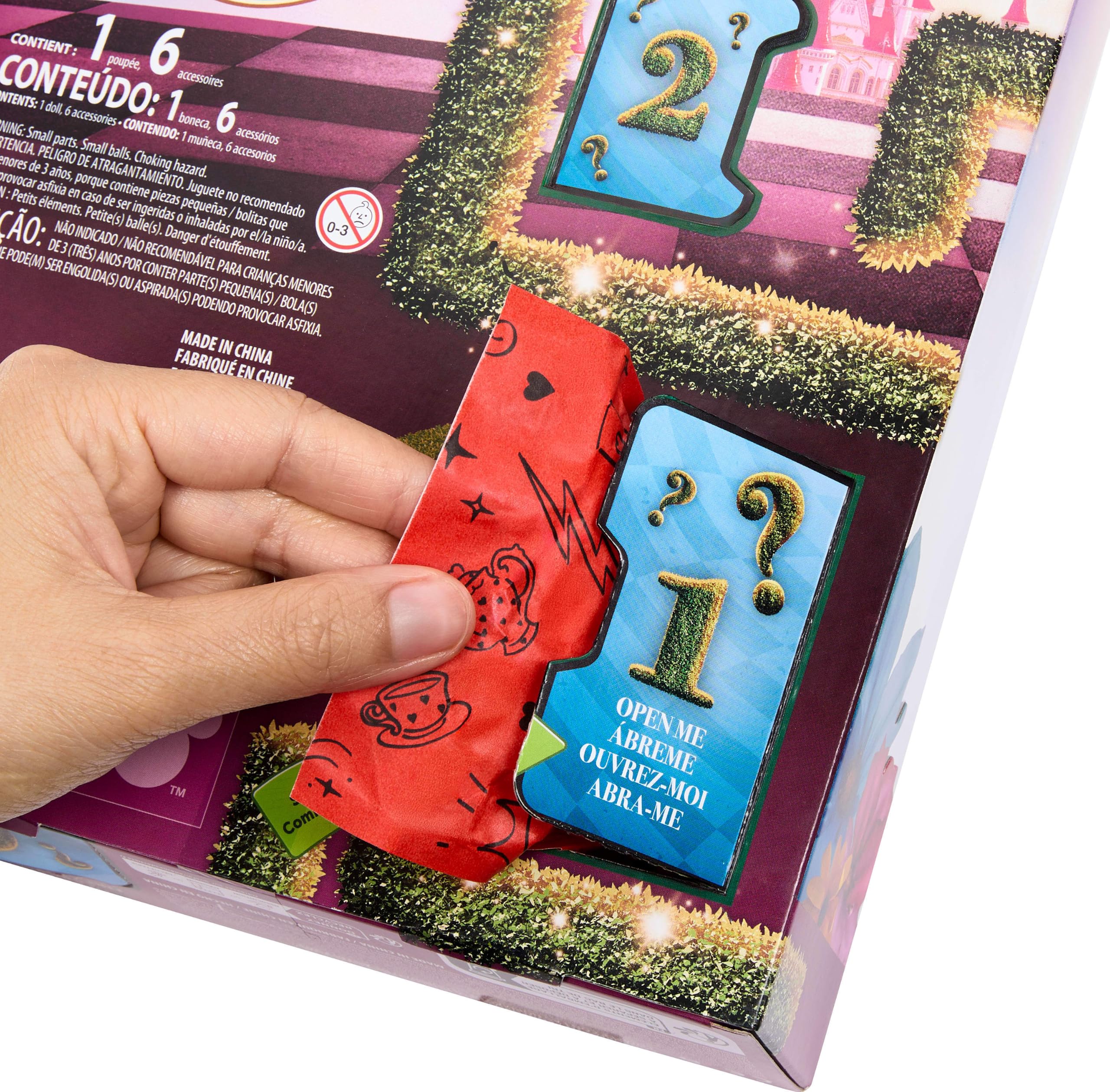 Mattel segundo atuendo descubierto en bolsa sorpresa, listo para la fiesta de té