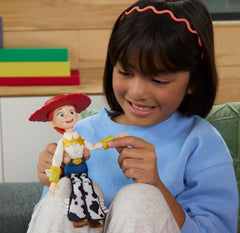 Mattel Jessie primer plano del rostro con pintura detallada y expresión auténtica