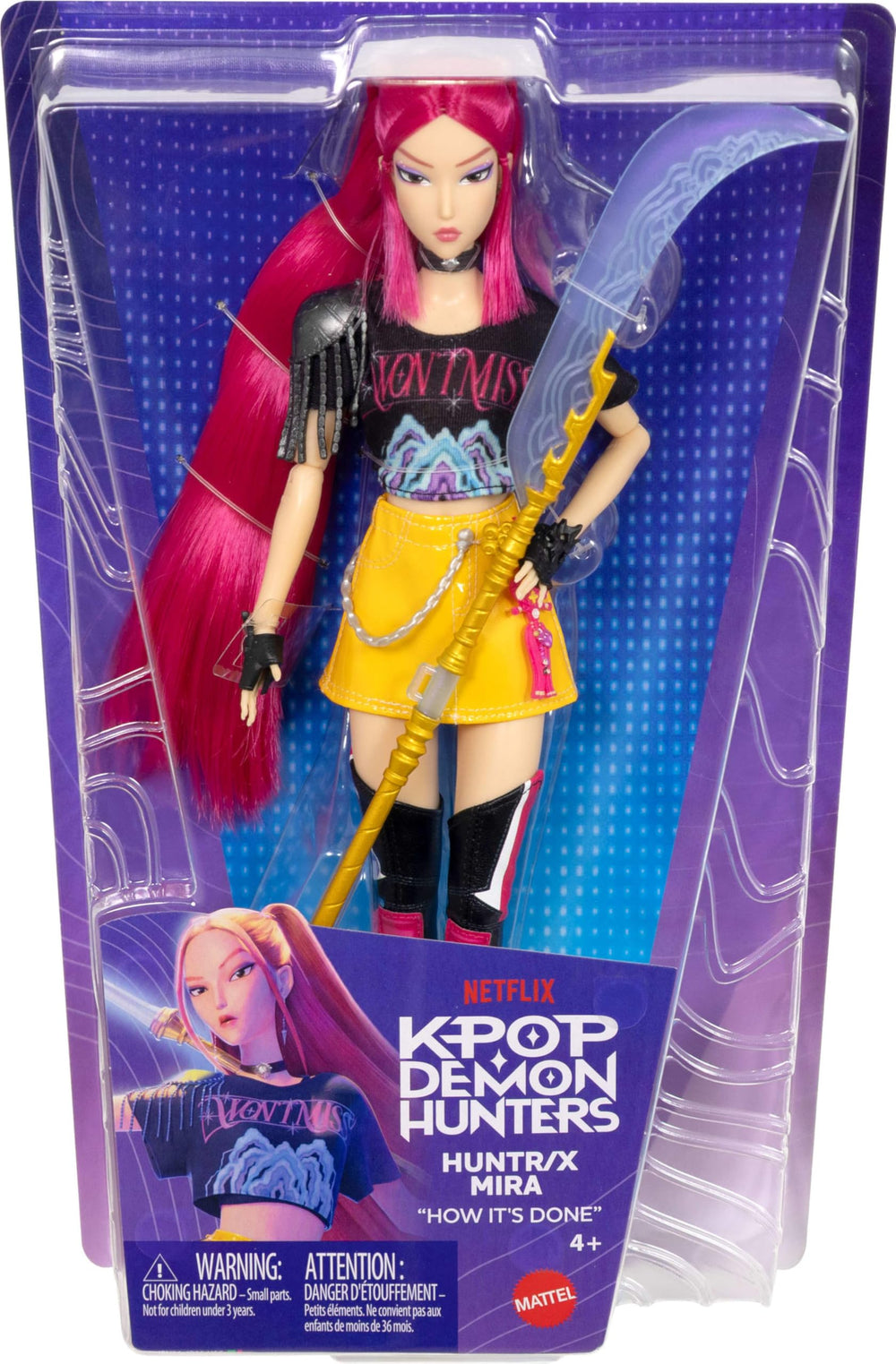 Mattel Mira junto a una regla para mostrar escala y tamaño real para coleccionistas