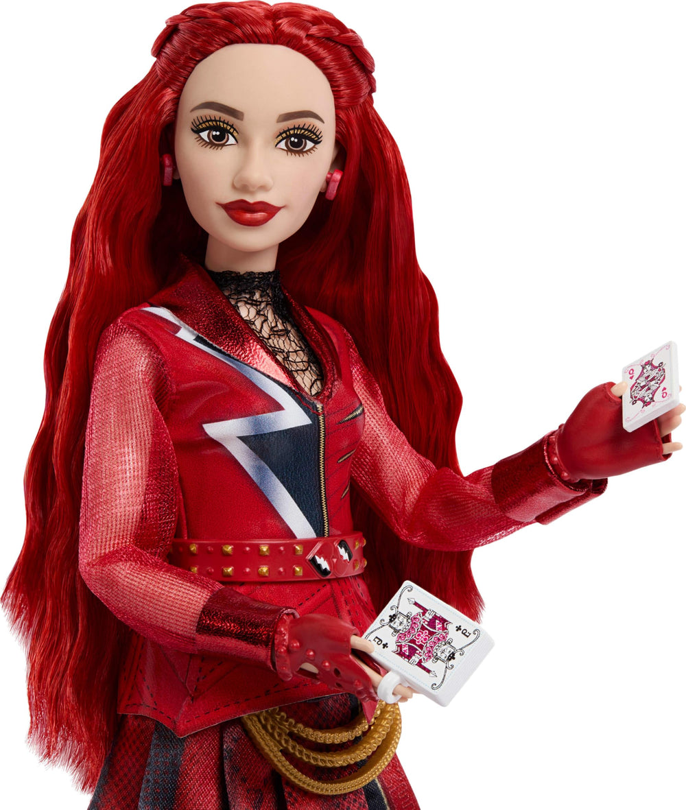Mattel Red mostrando blazer y falda removibles para combinar atuendos