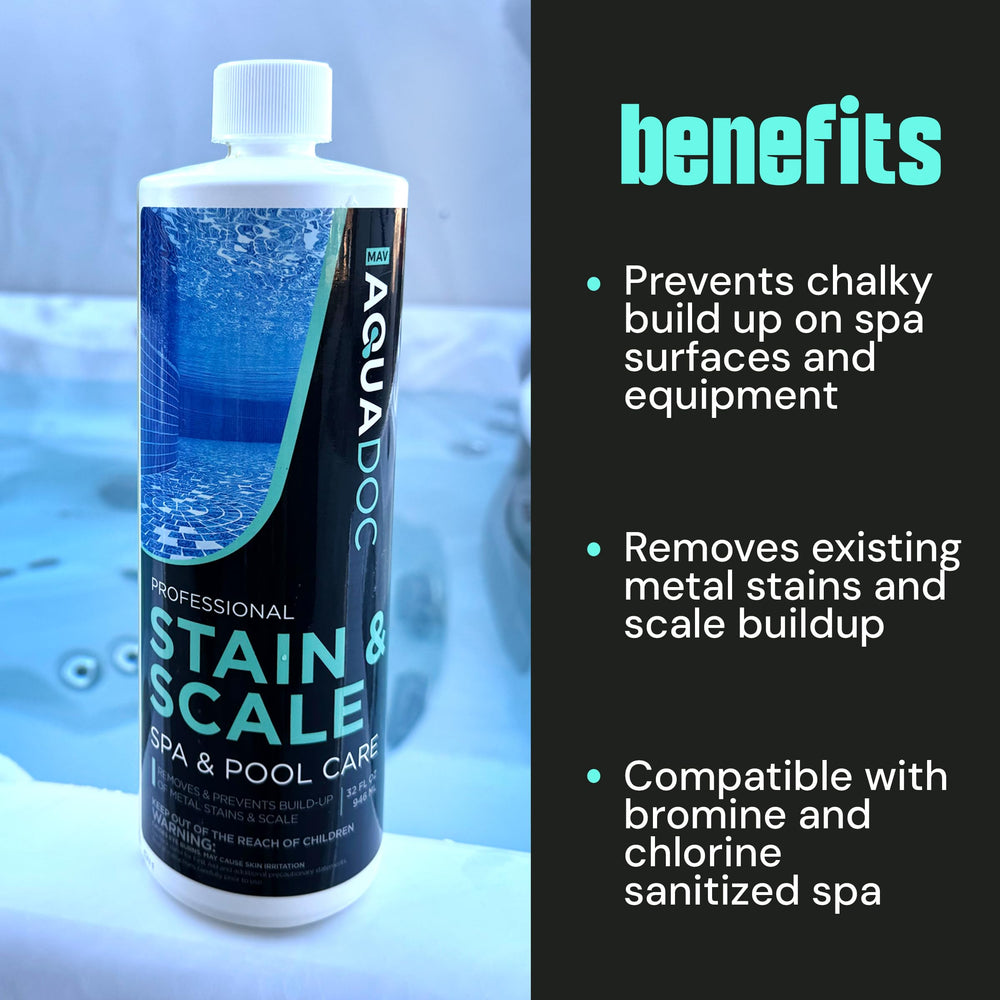 MAV AquaDoc being poured into a spa showing fast dissolving action