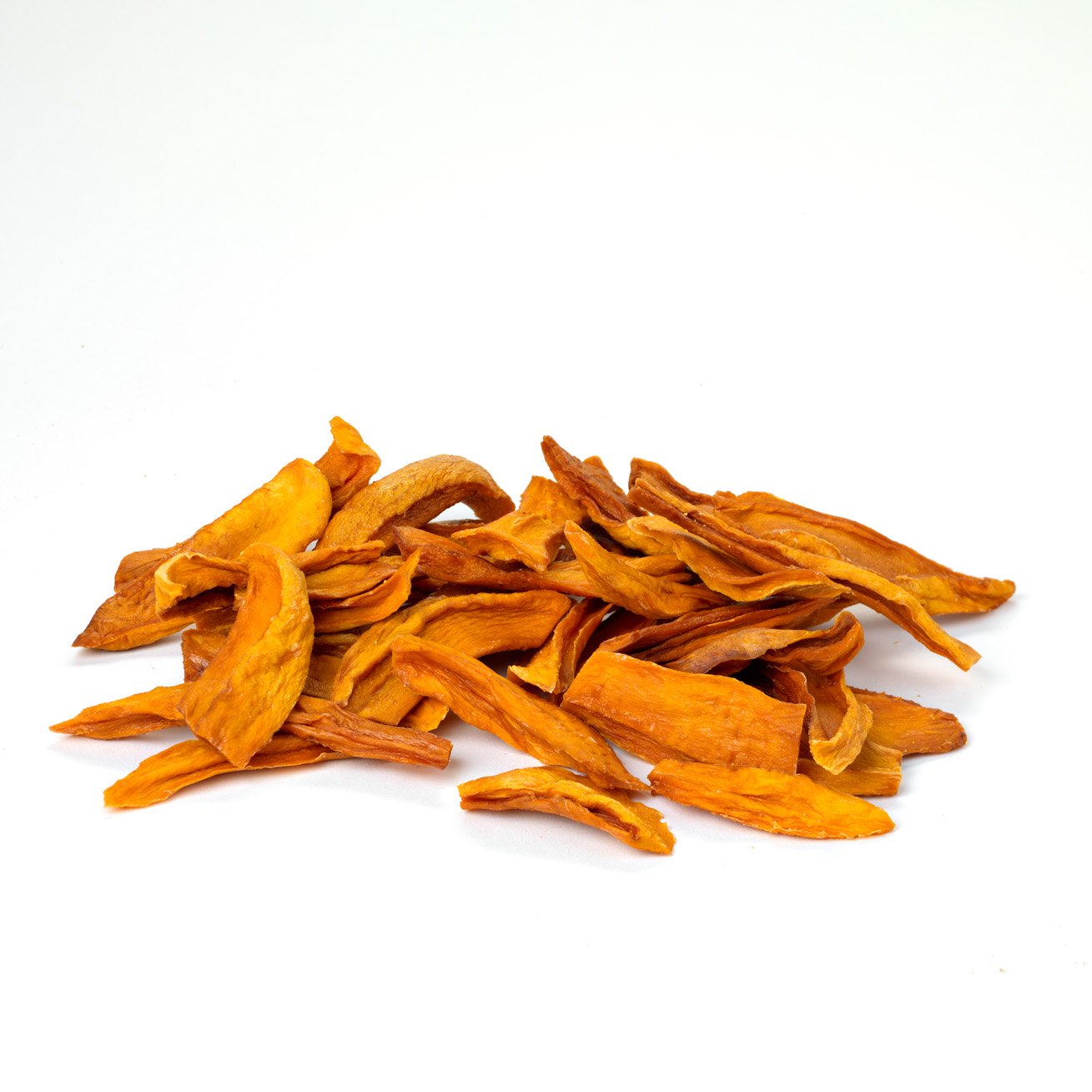 Mavuno Harvest mango seco en mano listo para snack saludable y portátil
