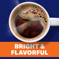 MAXWELL HOUSE taza servida con Breakfast Blend destacando aroma y color