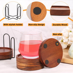 Mckanti posavasos en uso sobre mesa mostrando estabilidad del vaso