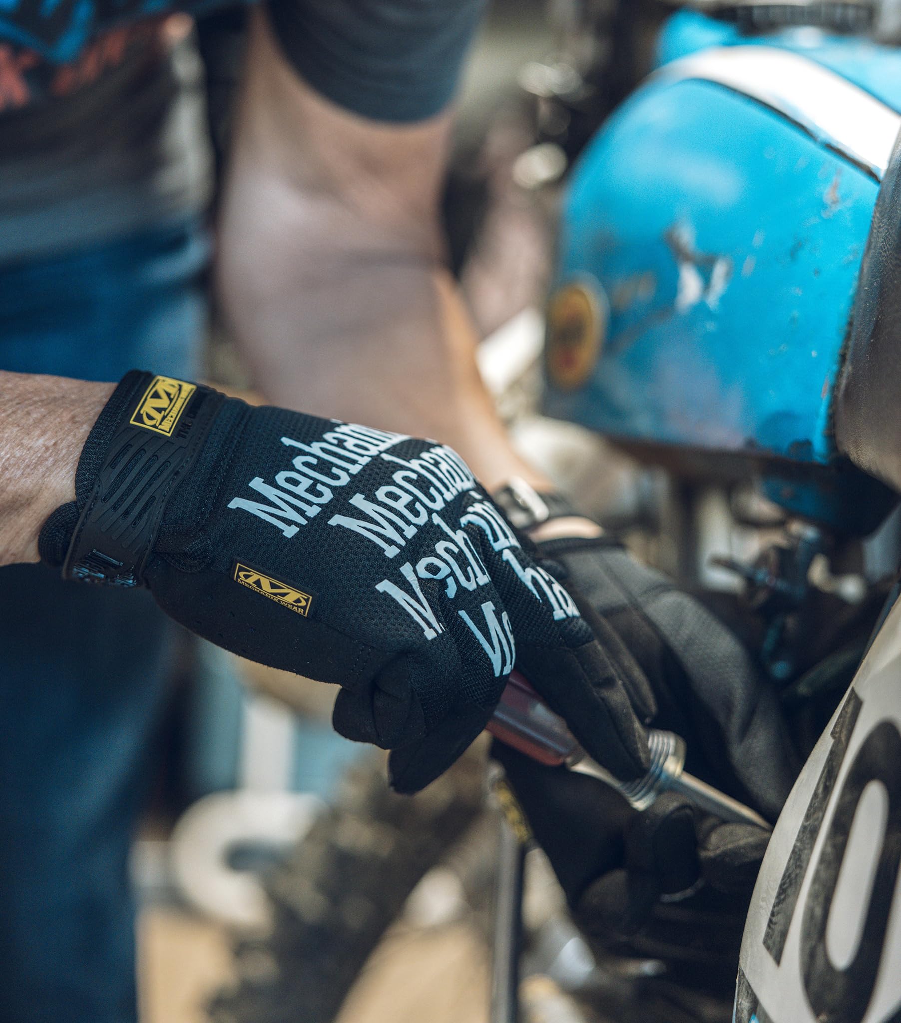 Mechanix Wear comparación de escala para talla L, ajuste claro y proporcional