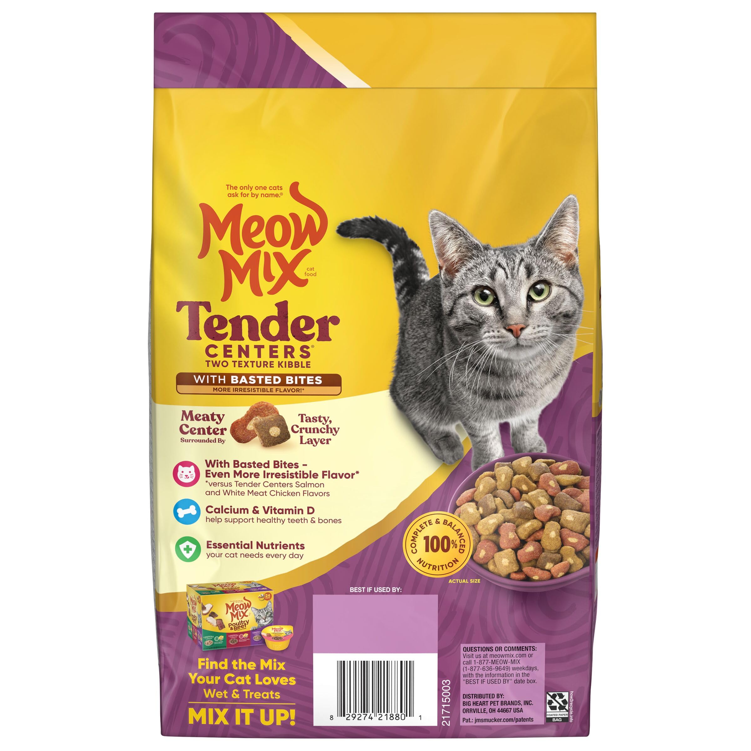 Meow Mix gato comiendo feliz en ambiente doméstico mostrando aceptación