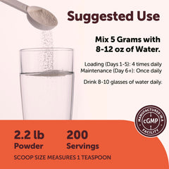 Vaso con batido mezclado con Micro Ingredients creatina listo para consumo