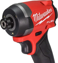 Milwaukee 2953-20 close-up of 1/4-inch hex bit interface for fast bit changes benefit